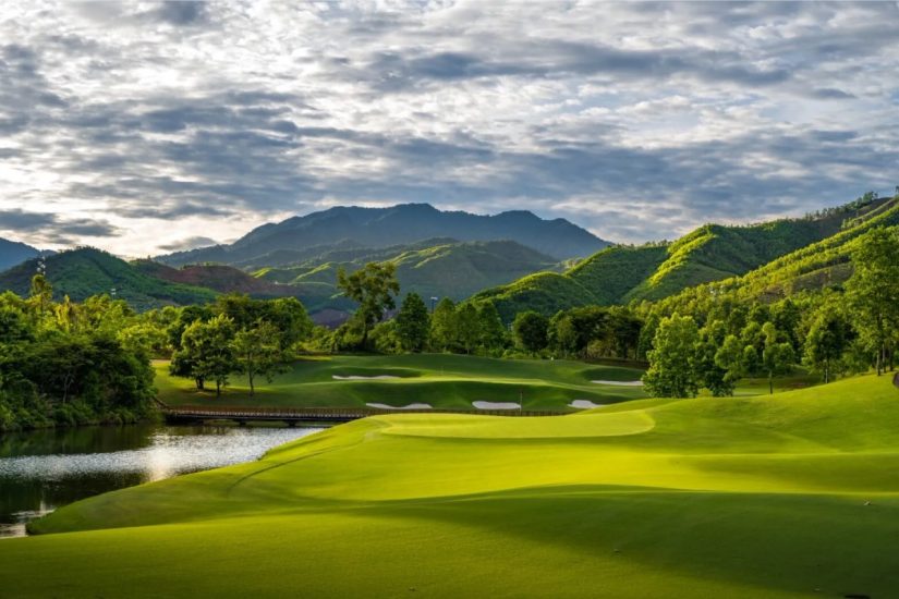 Beautiful Danang Golf Tour