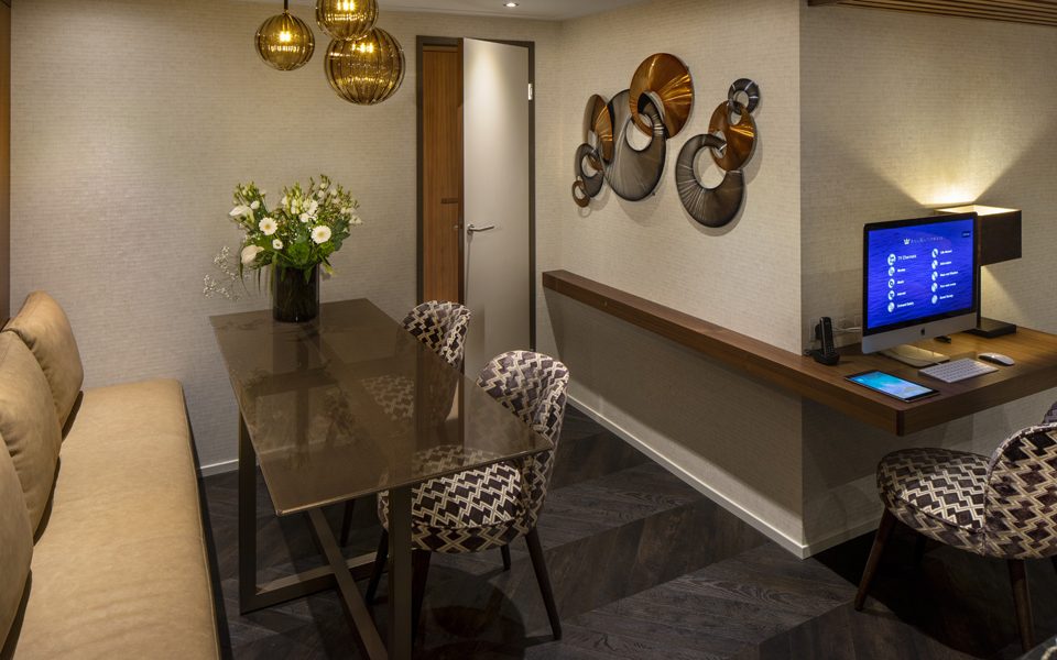 ship37 category amg19 ownersuiteos diningroomf