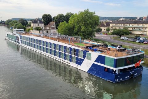 Le Havre to Paris Cruise